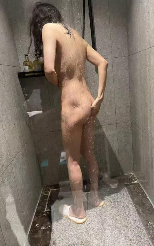 看着单纯实际骚的一逼[23P]