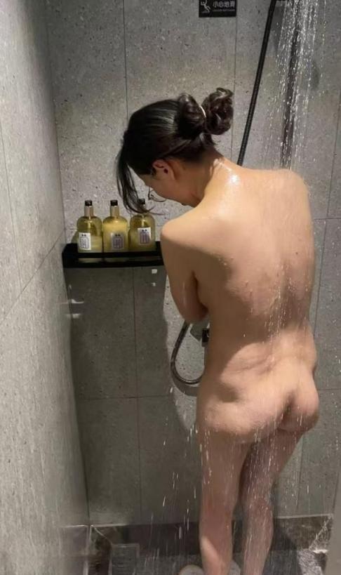 看着单纯实际骚的一逼[23P]