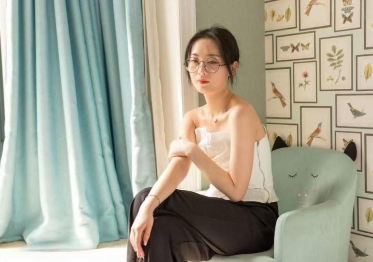 看着单纯实际骚的一逼[23P]