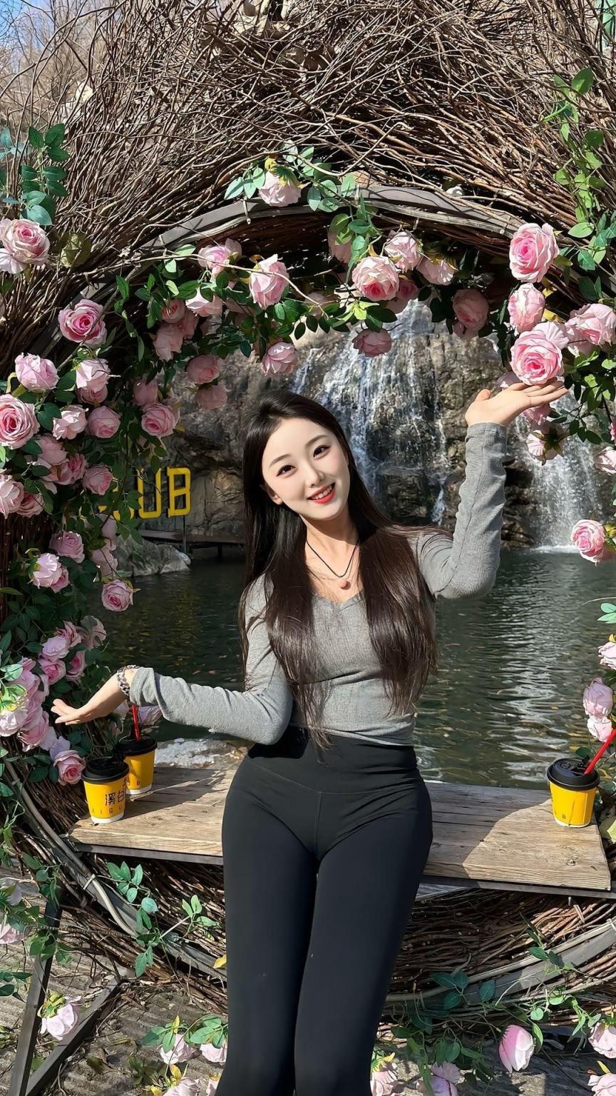 若隐若现的感觉[26P]