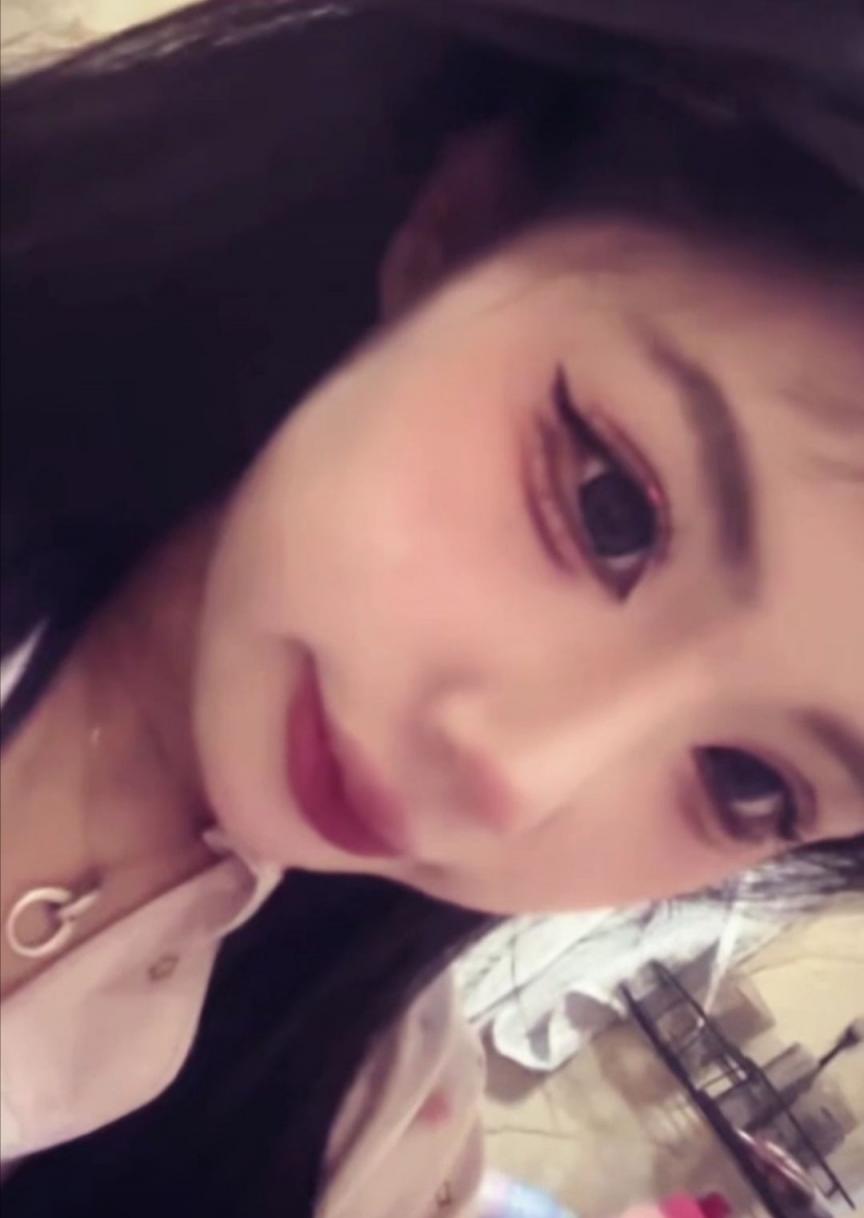 分享精神小妹一个，带符文增强[12P]