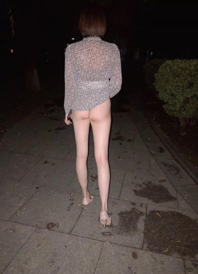 新收的短发离异骚货[14P]