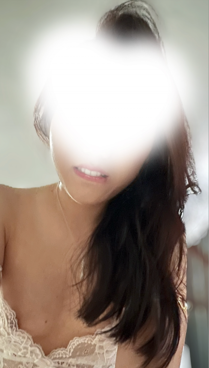 我觉得嫂子的臀型绝对nice[15P]