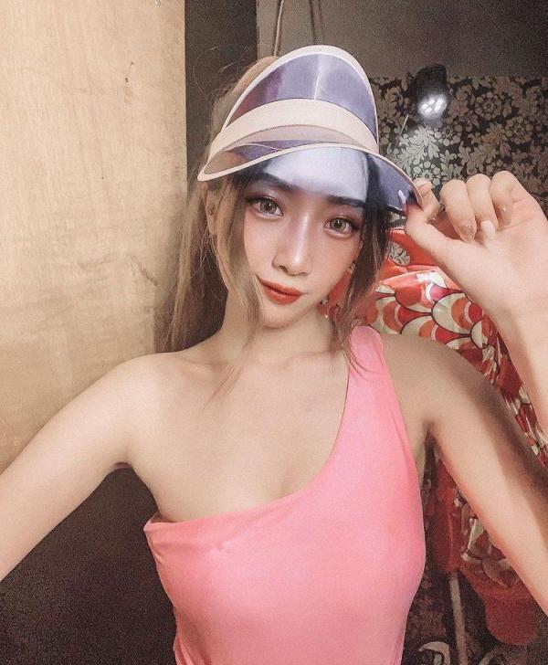 风骚的反差婊[18P]