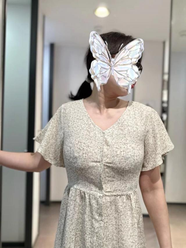 衣服越少,幸福越多[15P]
