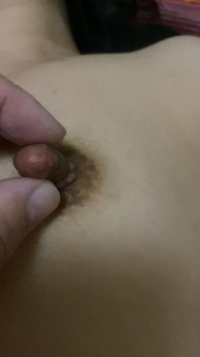 瘦瘦的骚老婆奶头赶上小孩鸡吧长了[9P]