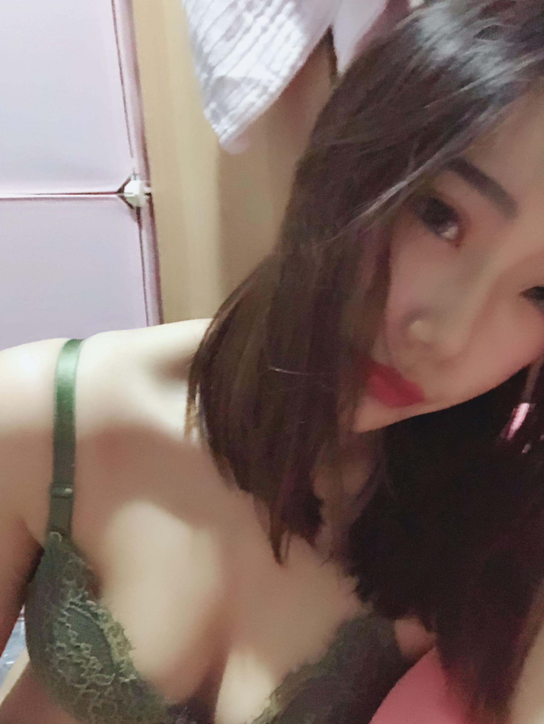 人妻女友的秘密 第225期 兄弟最近上的5位美女[50P]