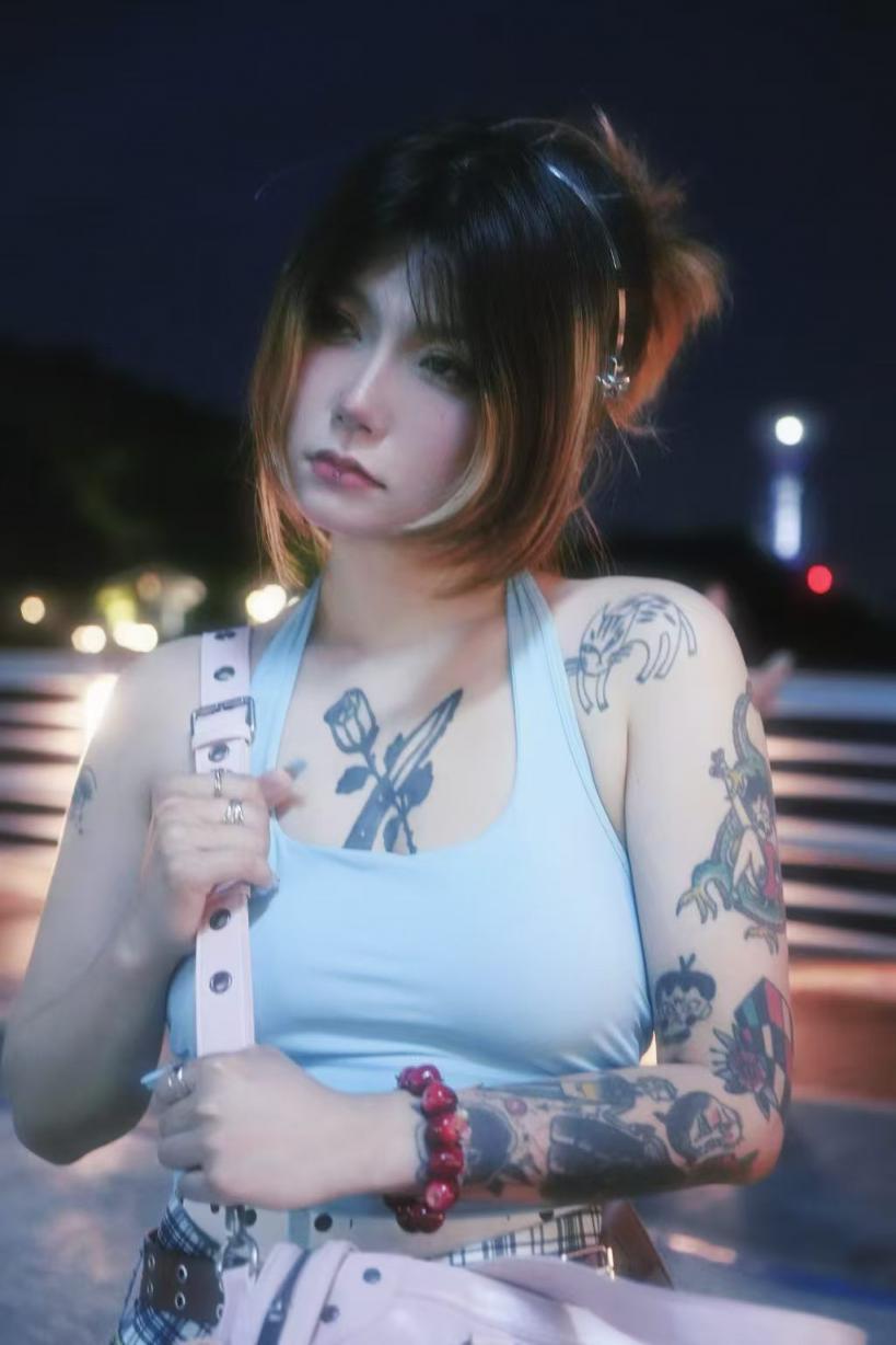 人妻女友的秘密 第225期 兄弟最近上的5位美女[50P]