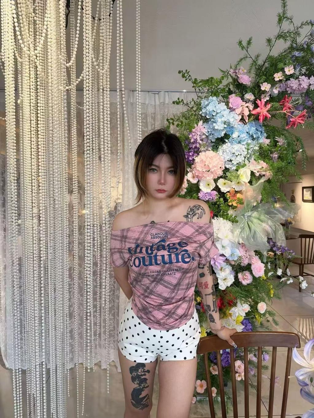 人妻女友的秘密 第225期 兄弟最近上的5位美女[50P]