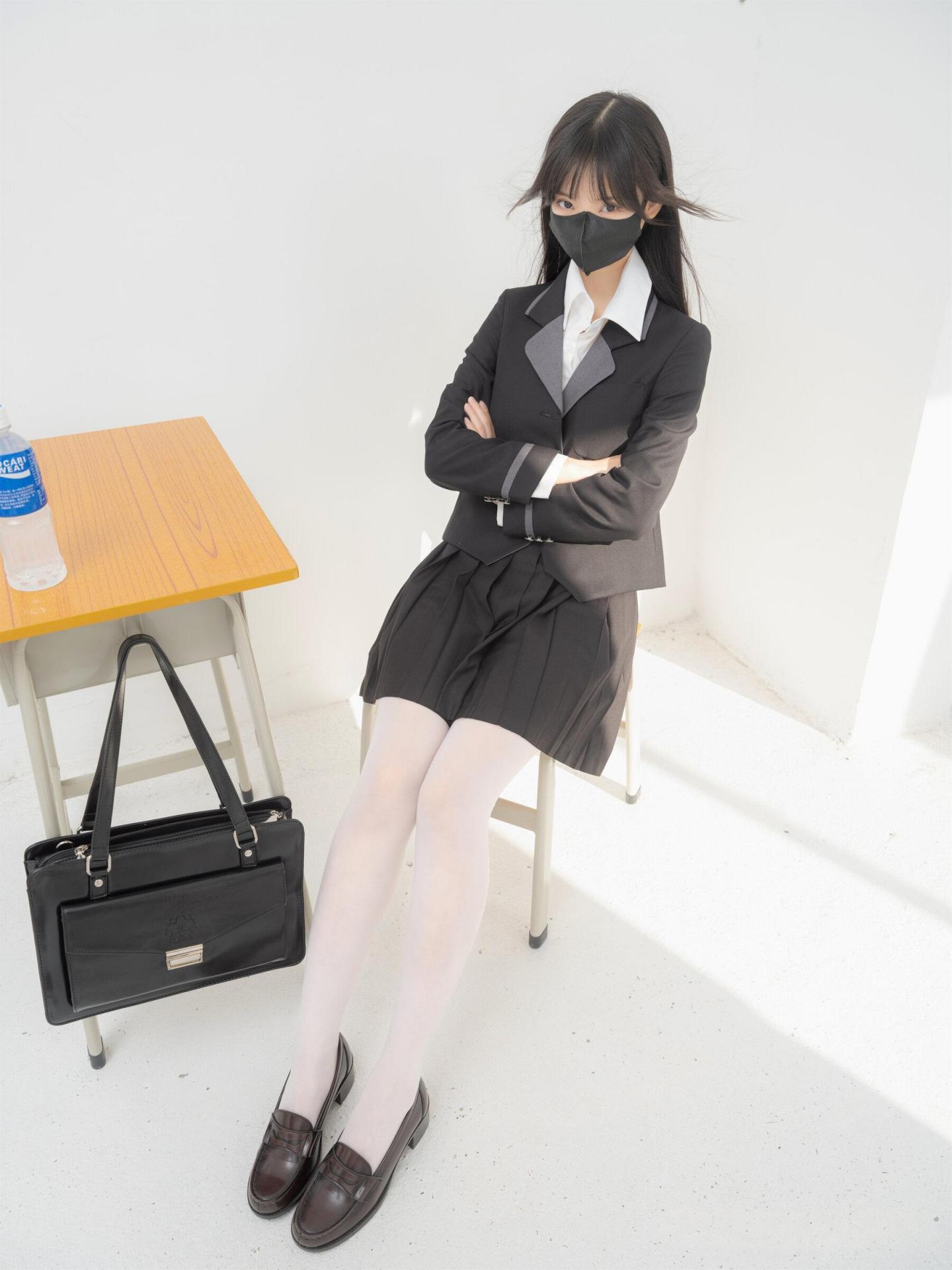 【套圖x26】ins美女-馬來西亞大乳正妹MsPuiyi[51P]