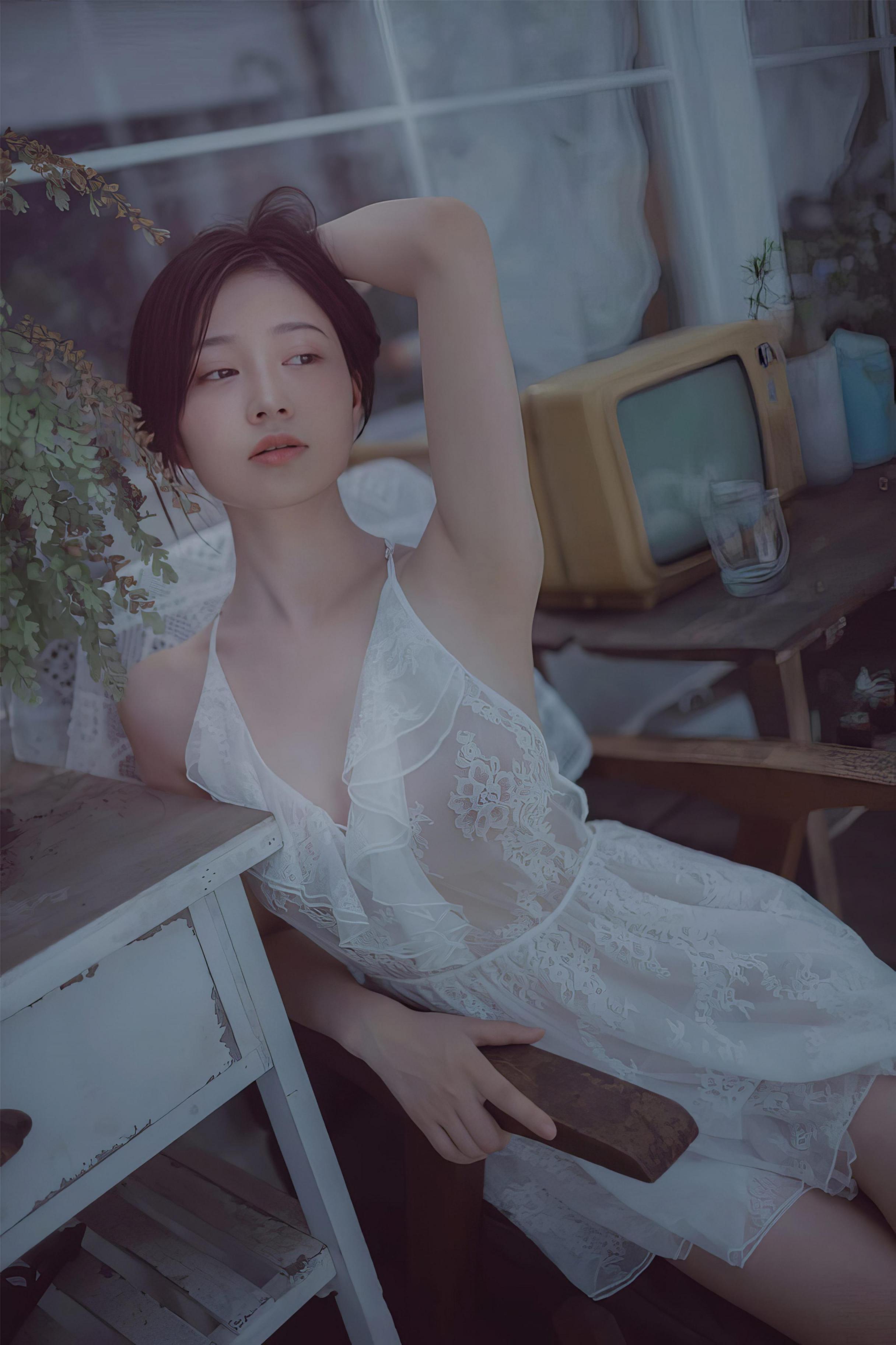 【套圖x18】熙蕾學姐～黑色網襪美腿[20P]