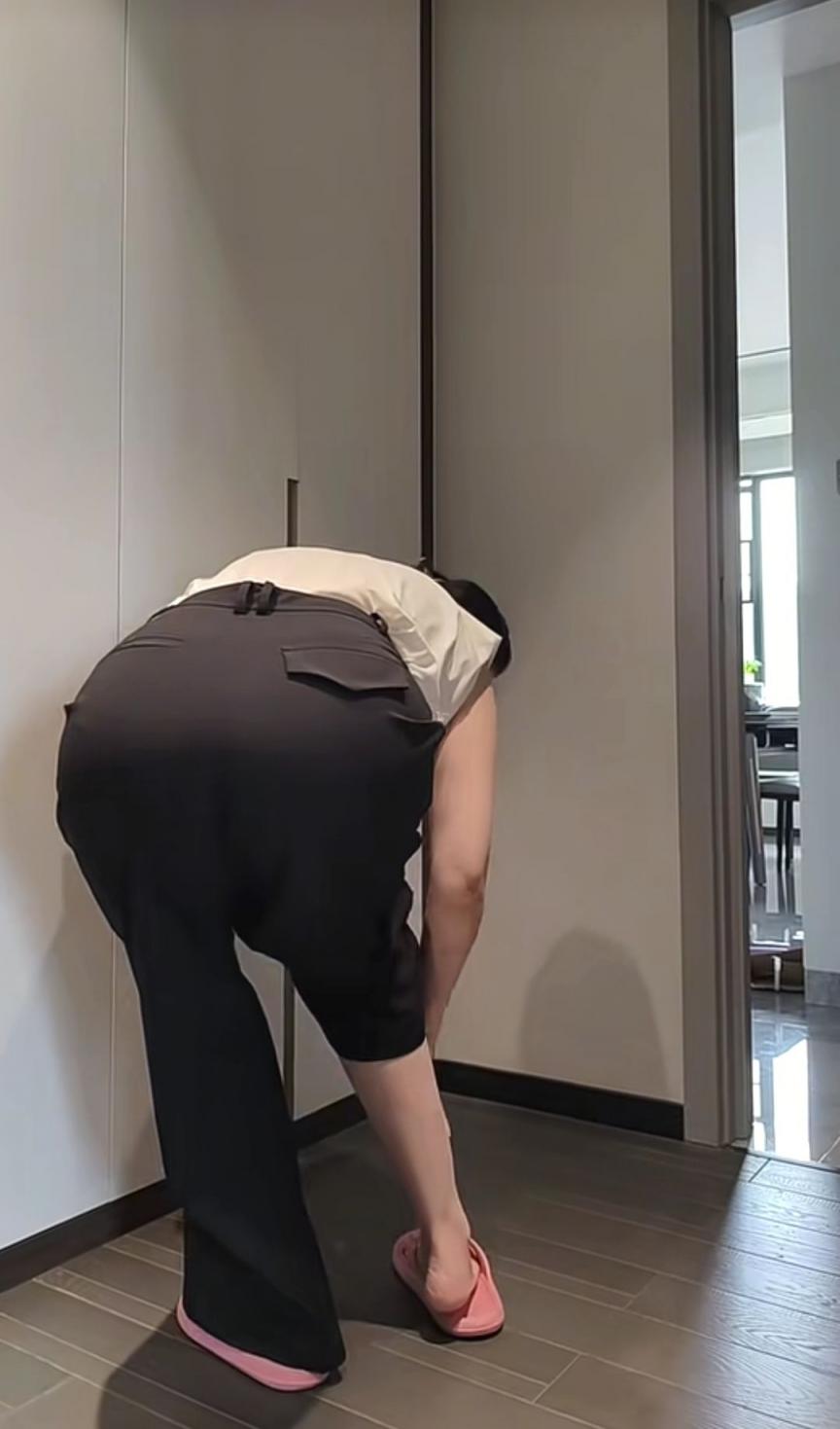 分享老婆的大翘臀 [23P]