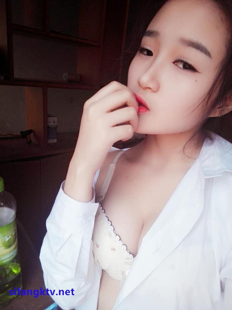 微胖少女的露骨自拍[30P]