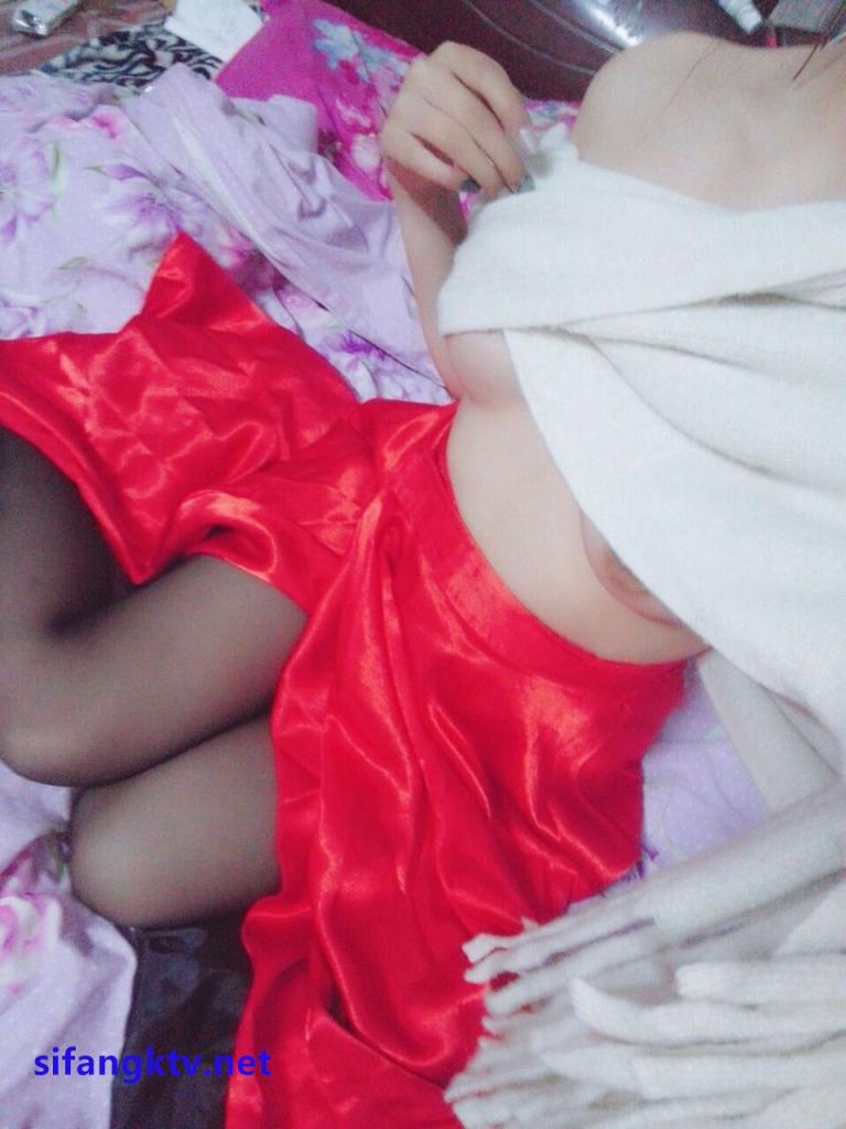 微胖少女的露骨自拍[30P]