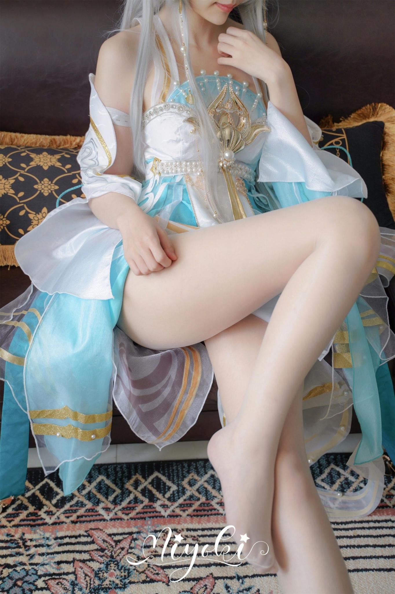 【套圖x19】年年少女-展示櫃，粉嫩少女萬千姿態[50P]