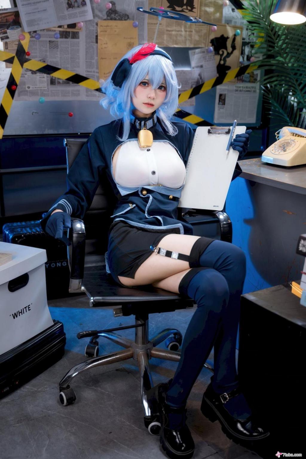 【套圖x21】這位高年級生穿著制服的迷人造型[20P]