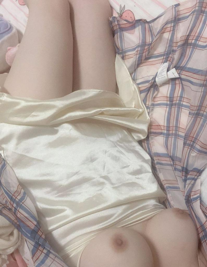 平平无奇的奶子！第十期[72P+5GIF]