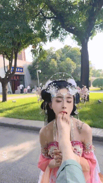 AI明星推演 柳岩 高圆圆 一个比一个浪的骚货女星 每天都要被干才能止住性瘾[14P]