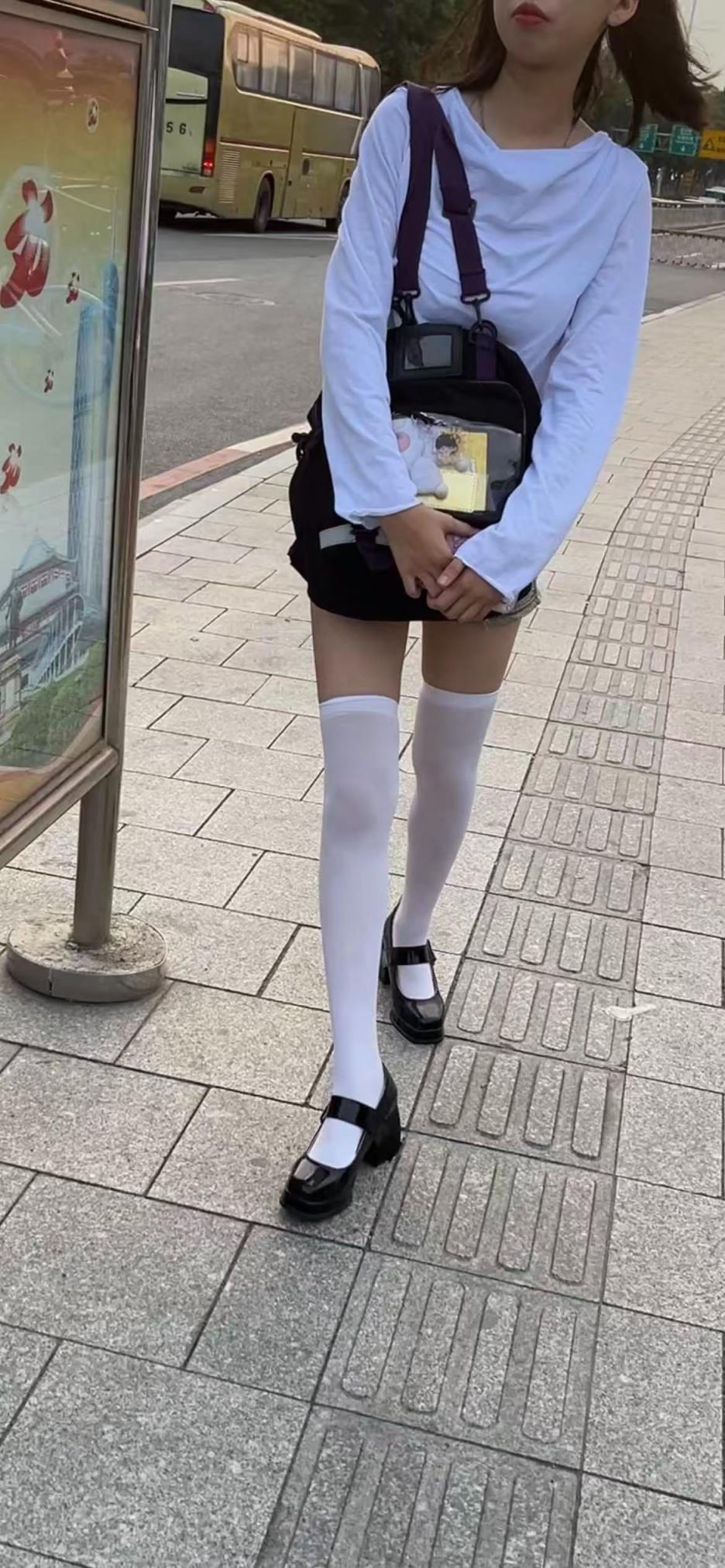 贵在真实，白丝少女转身对我笑[25P]