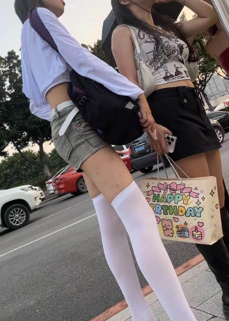 贵在真实，白丝少女转身对我笑[25P]