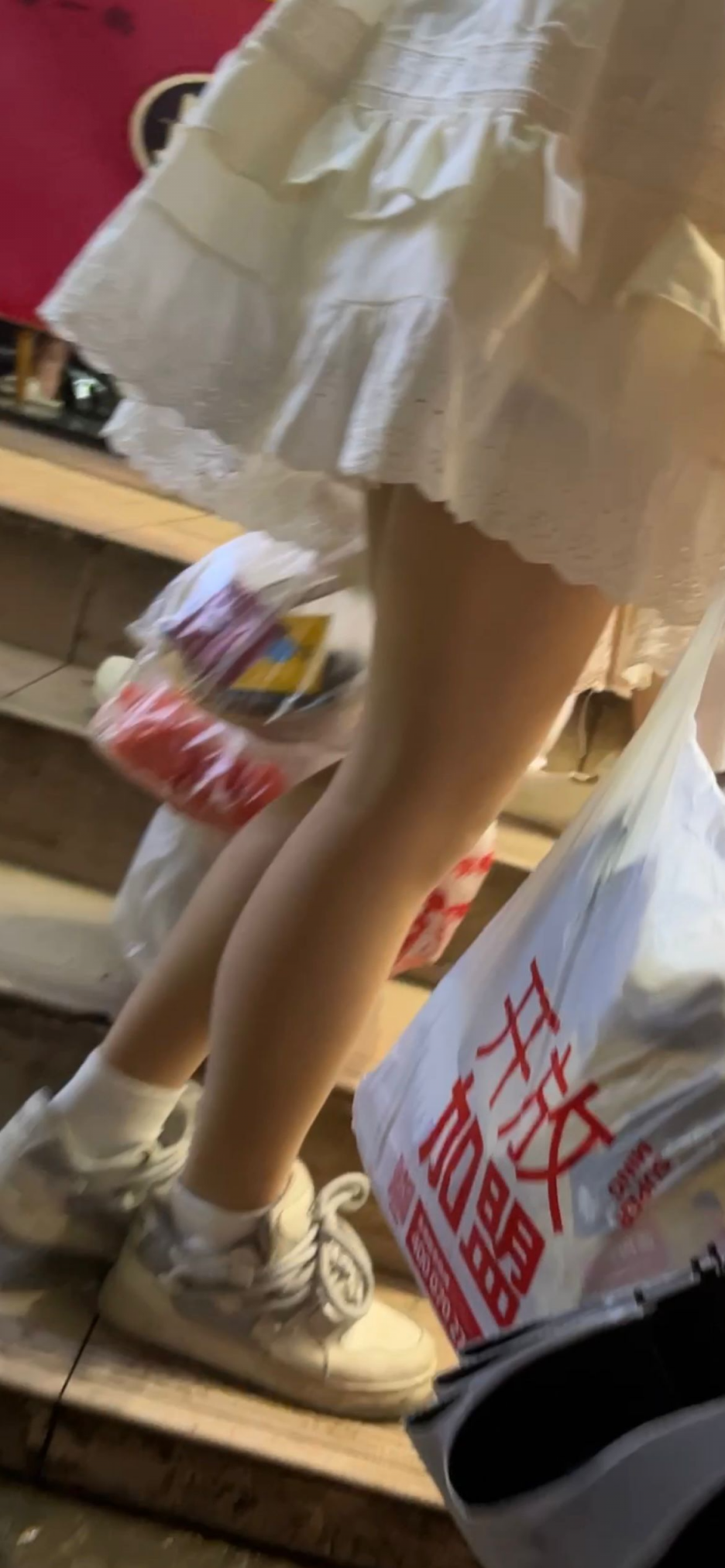 贵在真实，继续看臀看腿[12P]