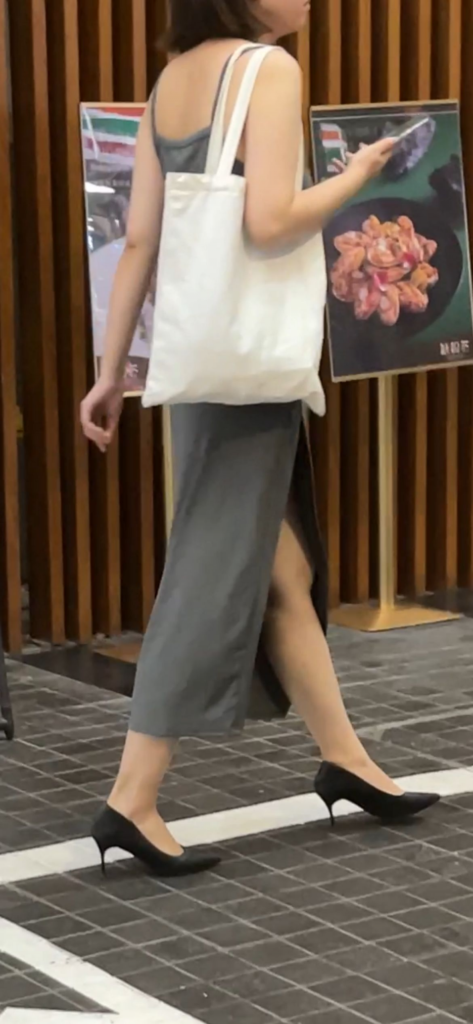 贵在真实，继续看臀看腿[12P]