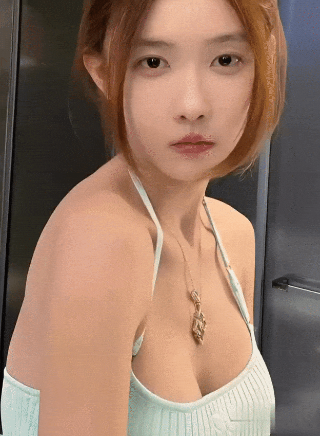 抖音女神 聂小雨 直播事故 美乳白虎被全网看光[15P]