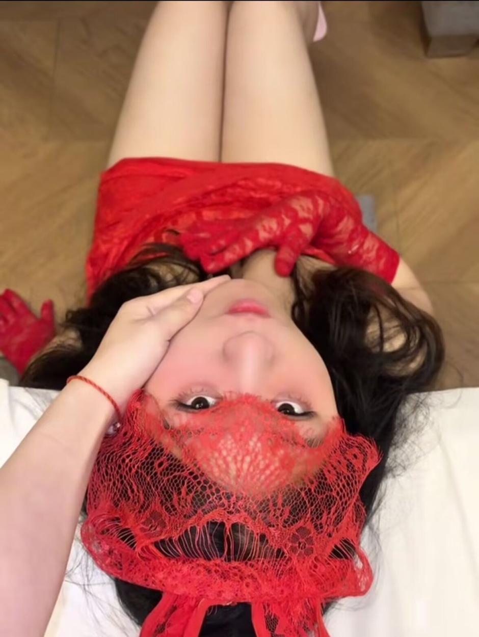 有这样的老师，你会安什么心？［14P］
