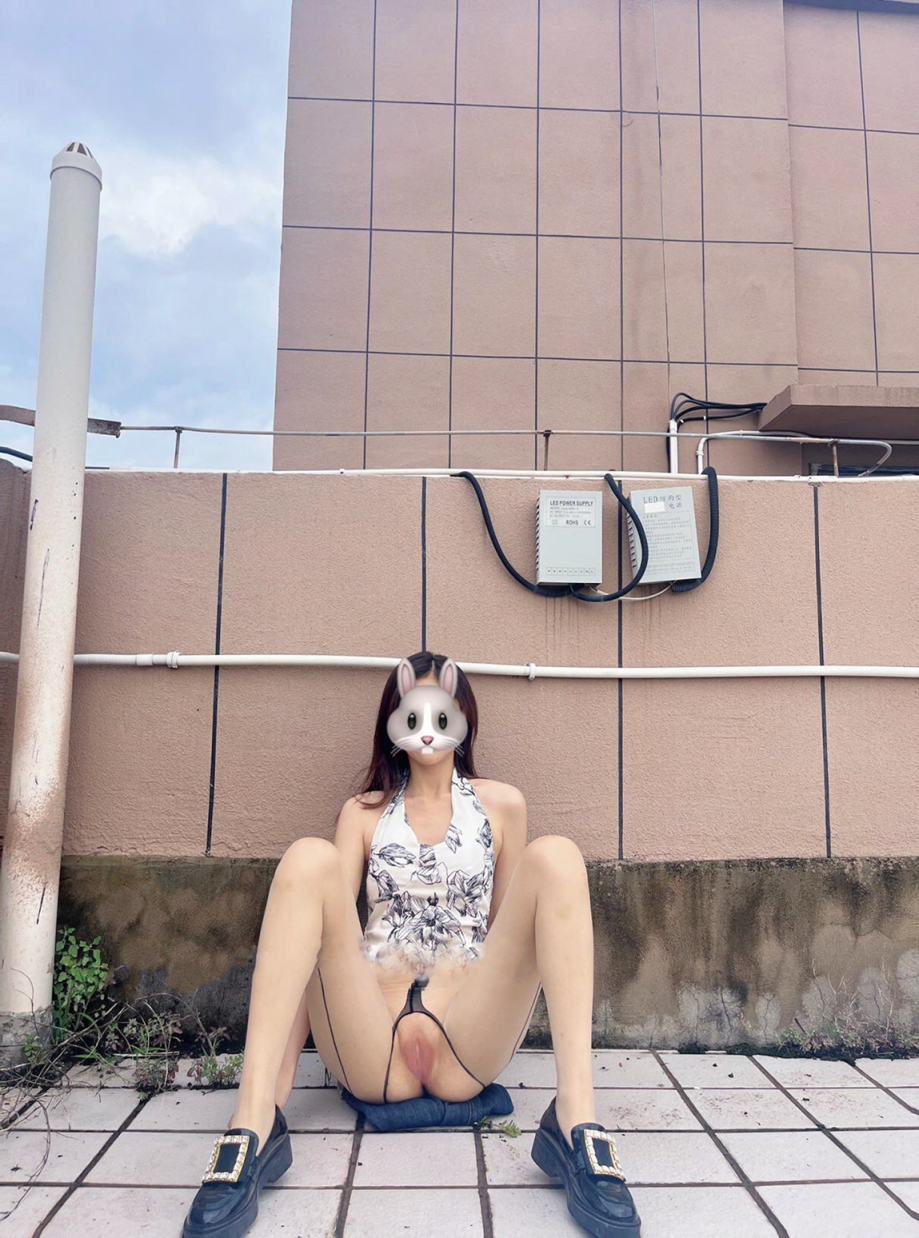别人家的她她她，就是乳此稳重、乳此美丽、乳此动人[28P]