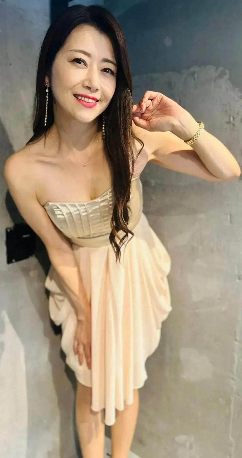 北条麻妃：熟女界天花板！人间尤物，人美身材好[23P]