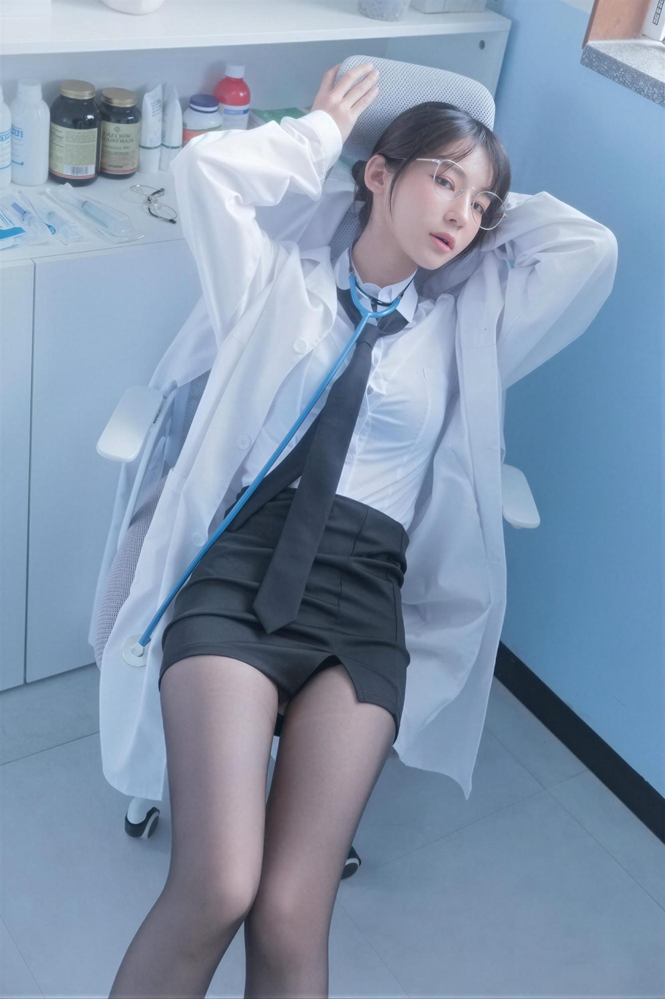 放荡的实习女医生［48P］