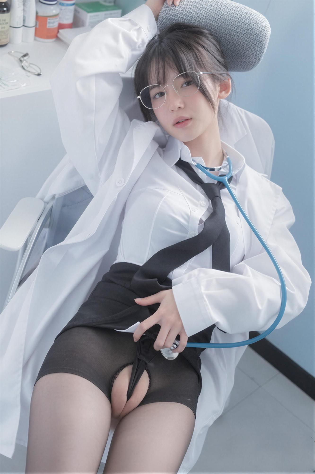 放荡的实习女医生［48P］