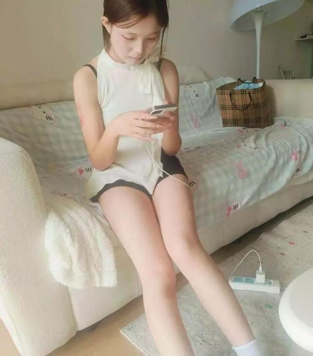 分享几位小美女29［23P］